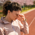 Dolor de cabeza después del running: Causas y cómo aliviarlo